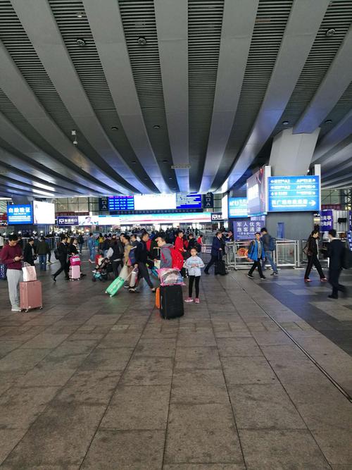 黄艺可到深圳