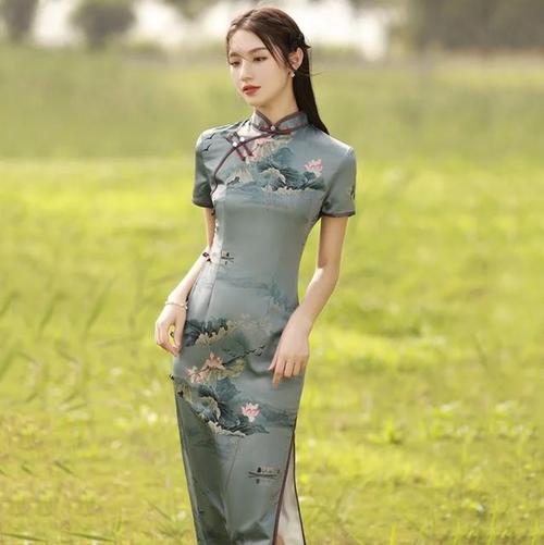 国风旗袍穿搭的魅力一片式气质清雅有风韵改良旗袍婉约时髦