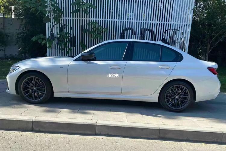 宝马325开了一年卖掉居然狂赚600块钱哈哈_汽车_宝马怎么样_汽车分享