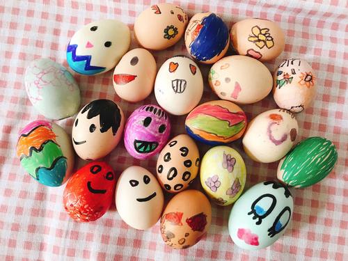 春蕾幼儿园中一班"手绘彩蛋,编织蛋兜"过端午精彩回顾