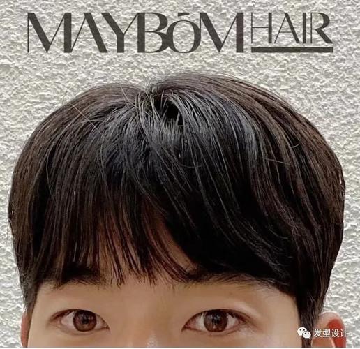 秋冬男生帅气刘海发型.