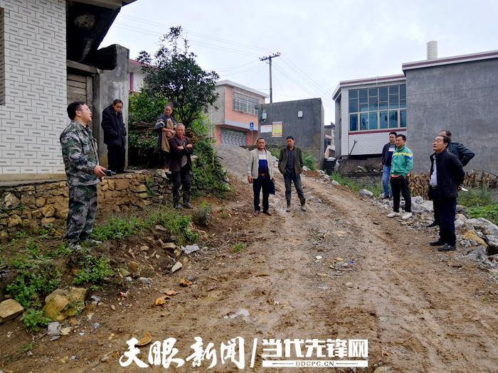 【"七一"表彰大会典型人物】晴隆县长流乡党委:修好致富路 发展产业带