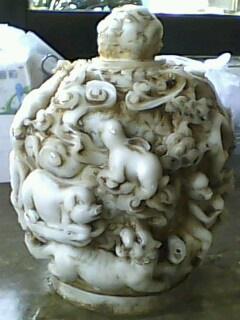 大明宣德秀彩玉雕十二生肖是什么