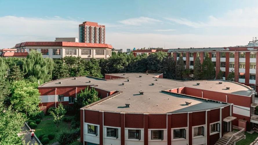 中国政法大学