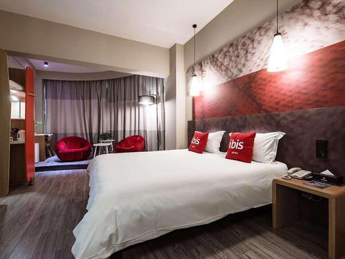 宜必思酒店(洛阳火车站店)