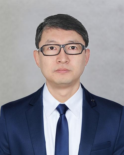  p>王飞,男,汉族,吉林人, a href="#" data-lemmaid="8338460">中央