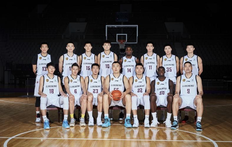 辽宁男篮新赛季官方写真