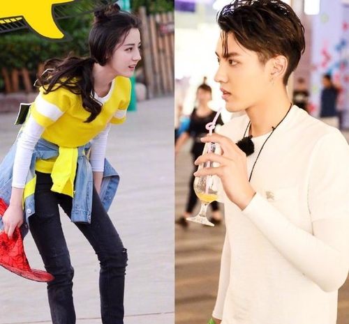 男有吴亦凡,女有迪丽热巴,他俩的语言小天赋有的一拼!