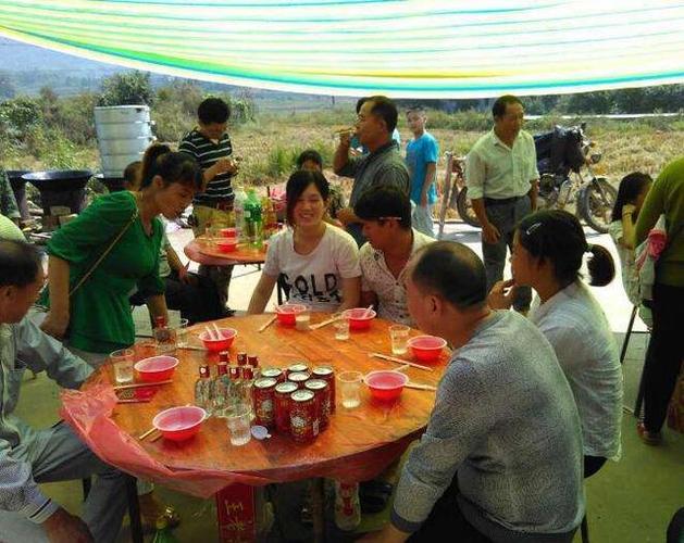 农村百日宴你们那里的礼钱都是谁收着