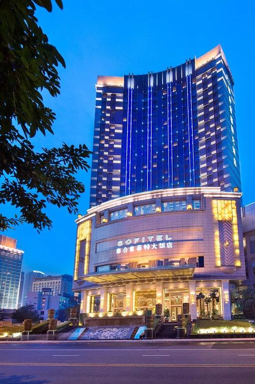 四川省成都市滨江中路15号成都泰合索菲特大饭店二楼富士日餐厅 处处