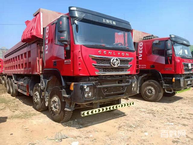 * 二手货车 上汽红岩杰狮前四后八自卸车泥头车两台