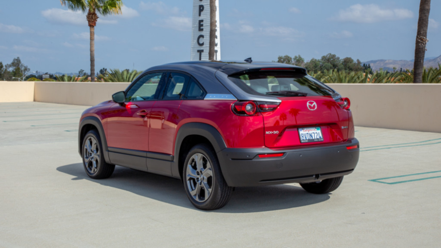外媒首测2022款马自达mx-30:姗姗来迟,匆忙上市?|要闻