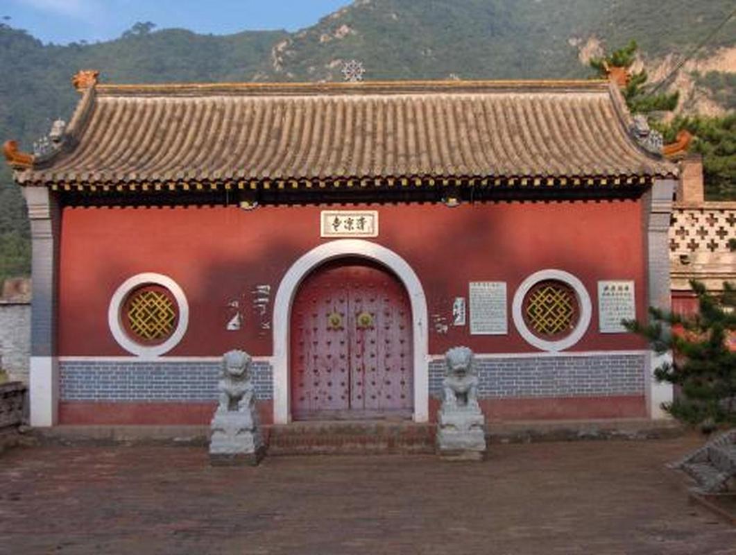 万物皆可云##五一旅游攻略#清凉寺:一说为方广寺.