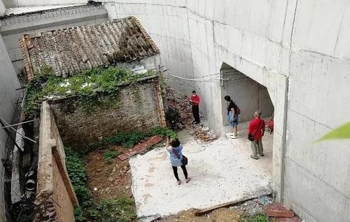 广州海珠涌大桥开通,"钉子户"火了,原来还可以这样