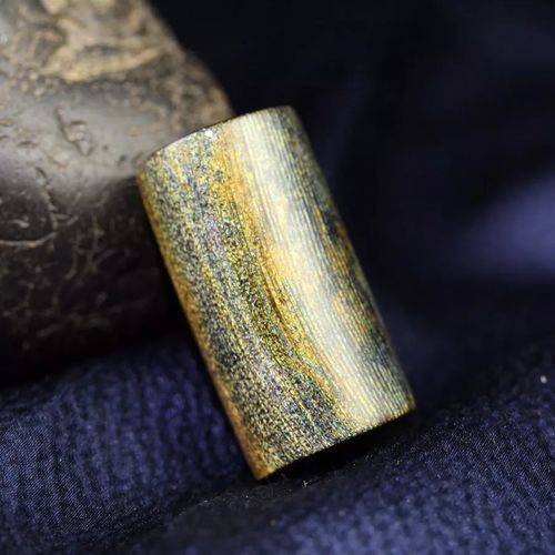 深海金珊瑚神奇的晕彩
