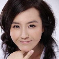 中国大陆女演员岳跃性感迷人头像_个性甜美的形