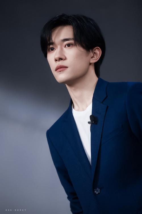 易烊千玺昂扬五四正青春##易烊千玺青春主题演讲