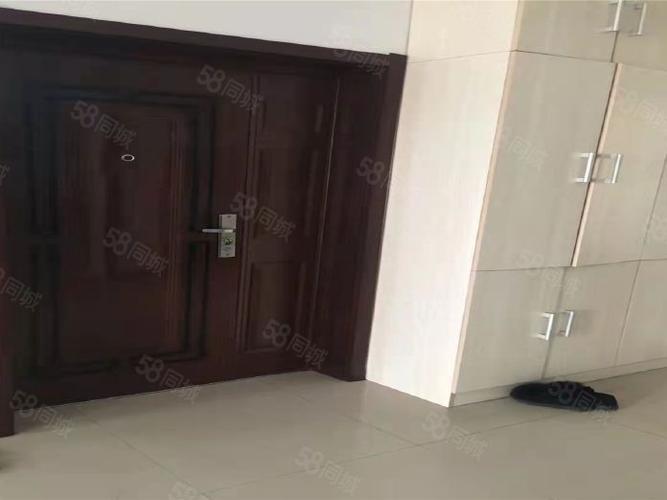 裕景花园4室1厅1卫600元月30平南北通透