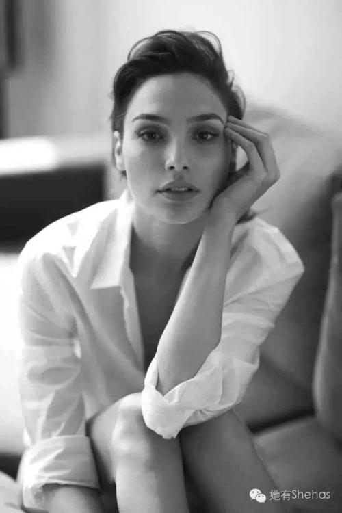 盖尔·加朵 | a杯长腿的女权主义者