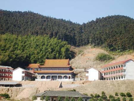 娄底市新化县天门乡土坪村