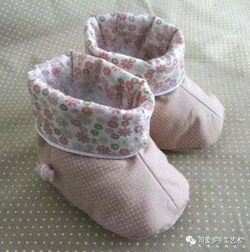 宝宝的鞋子不用买,几件旧衣服碎布,妈妈在家就能diy!