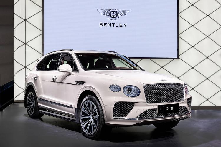 宾利登陆粤港澳大湾区车展,新添越插混版完成华南首次