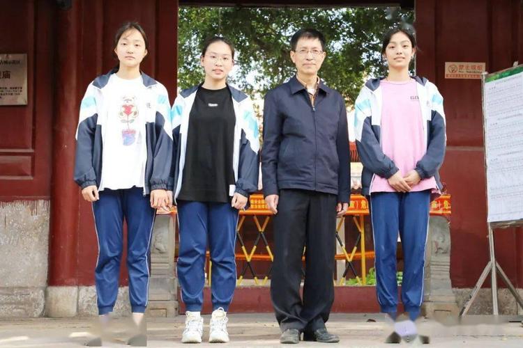 泉州六中这三位女生,你们出名了!整个朋友圈都在传