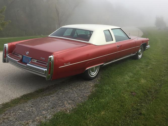 1976 cadillac coupe deville