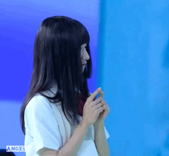 十八楼贺峻霖女装