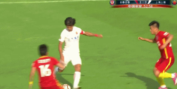 亚泰4-2首胜上港 胡斯蒂传射伊哈洛建功