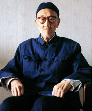 社会活动家和国学大师梁漱溟先生一生醉心于国学研究和传承,既是现代