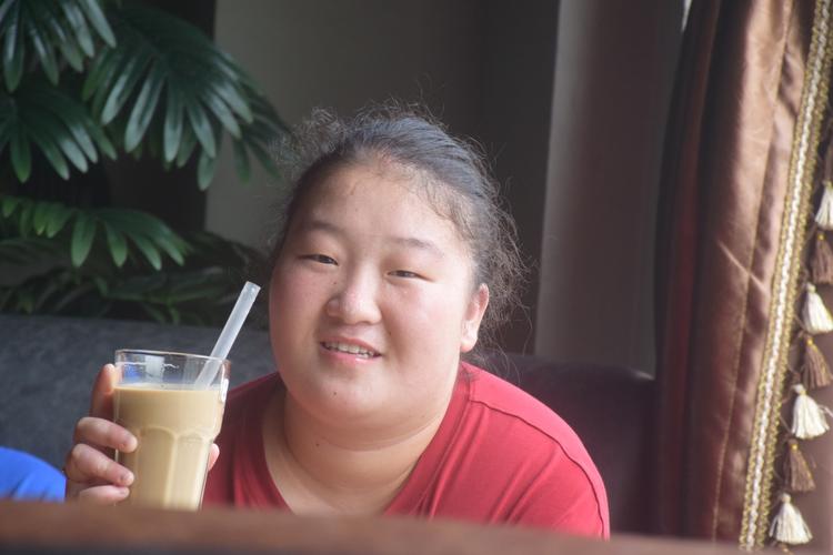 小胖妞,生日快乐!