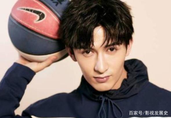 来自新疆的5位帅哥明星,百克力米热上榜,你喜欢哪一位?
