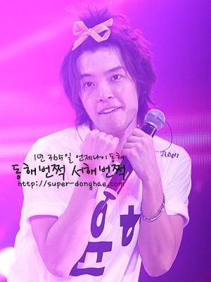 superjunior二巡李东海跳gee时的图片