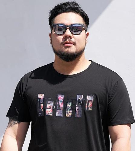 适合大头大圆脸的男生发型,两边剪薄,头顶留长精干又显脸瘦