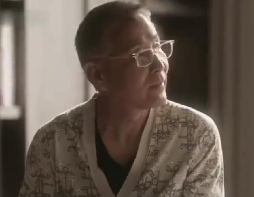 叶谨言第一次见朱锁锁穿的满身钥匙言锁cp在细节上带来了满满的心动