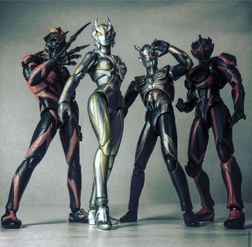 黑暗迪迦和闪耀迪迦谁的实力更强?卡蜜拉告诉你答案