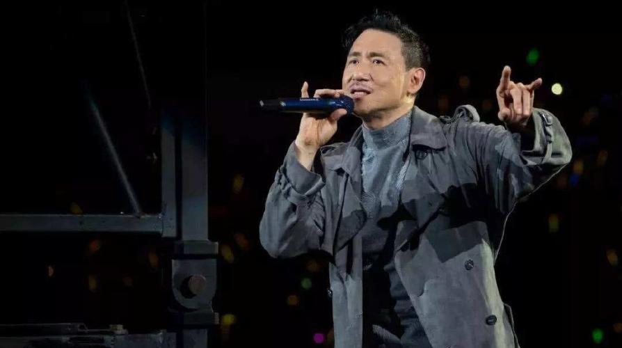 张学友演唱刘德华的一首歌《暗里着迷》歌声让我们有缘相遇