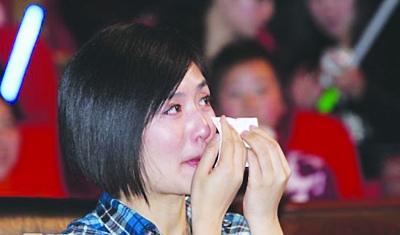 张杰个唱火爆不输王菲 谢娜低调撑场数度流泪