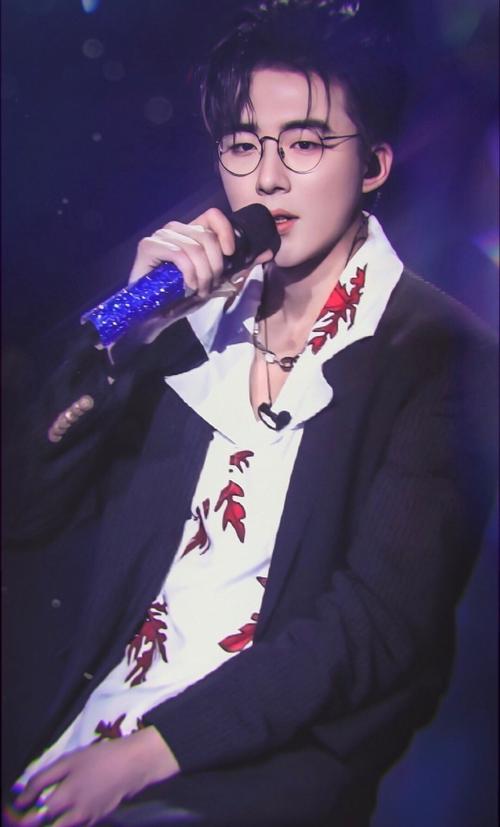 怎么样才能找到刘宇宁的大量高清帅照啊啊啊