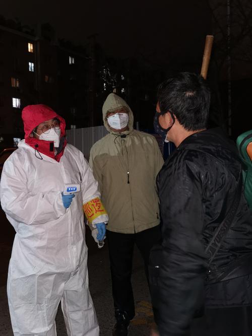 疫情可怕人情暖心--记录华泰社区志愿者防疫抗雪情