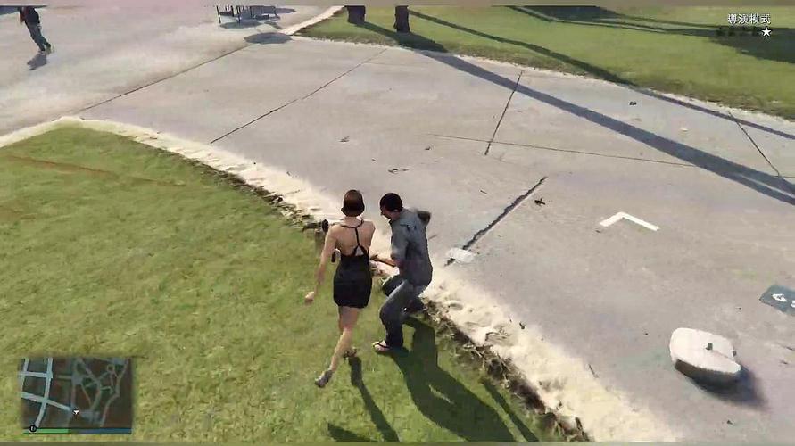 gta5:美女在沙滩上制造犯罪,不幸被警察击毙!