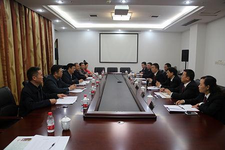 涪陵区政协主席徐志红一行调研涪陵法院工作