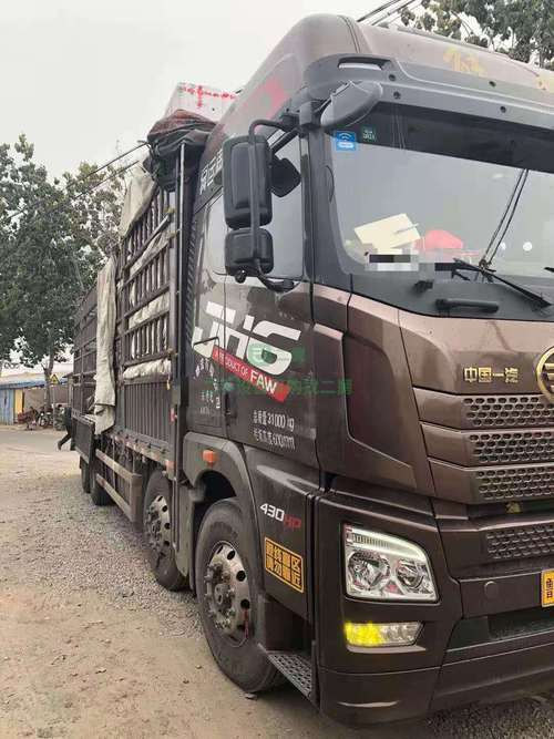 湛江买一台便宜的二手13米60标箱半挂车的价格