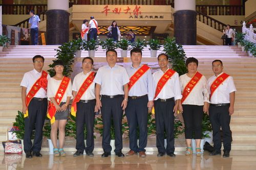 开封高级中学优秀教师黄涛在全市庆祝教师节表彰大会