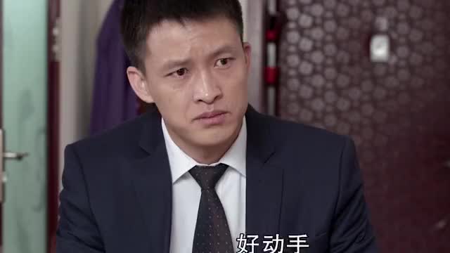  p>小梁是《乡村爱情》系列电视剧中的人物,原名梁文斗.