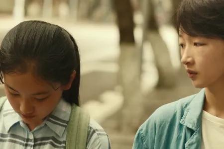 《少年的你》大结局,谁注意最后出现的小女孩?可能是下一个陈念