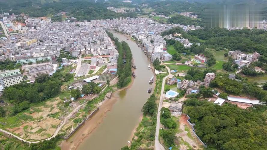 航拍灵山县沙坪江,投资700亿的广西平陆运河就在附近