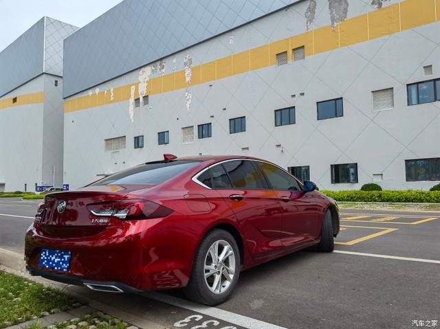 非常运动的君威有一种年轻活力