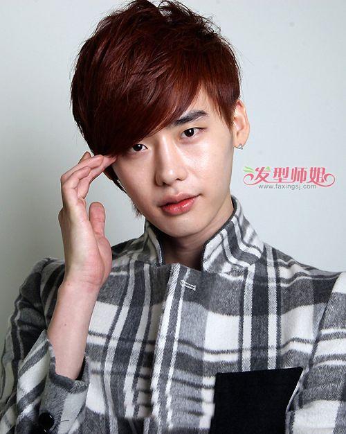 男生脸小显瘦适合什么发型 脸瘦的男士发型